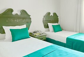 Shirley Retreat Hotel