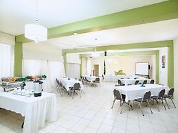 Shirley Retreat Hotel