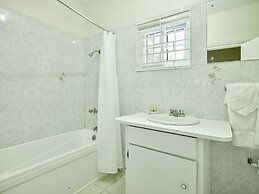 Shirley Retreat Hotel