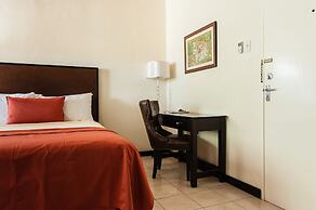 Shirley Retreat Hotel