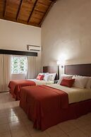 Shirley Retreat Hotel