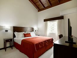 Shirley Retreat Hotel