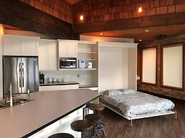 The Lodge on Harrison Lake