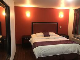 Norwalk Inn & Suites