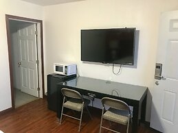 Norwalk Inn & Suites