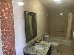 Norwalk Inn & Suites