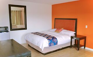 Norwalk Inn & Suites