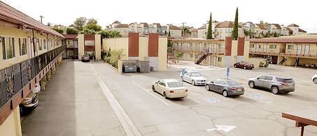 Norwalk Inn & Suites