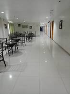 Meaco Hotel Royal - Tayuman