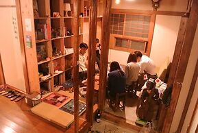 Guest House FUTARENO - Hostel