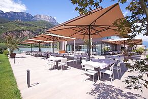 The Lodge Hotel