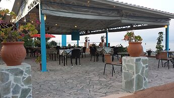 Nikolas Club Apartments