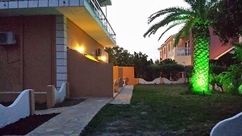 Nikolas Club Apartments