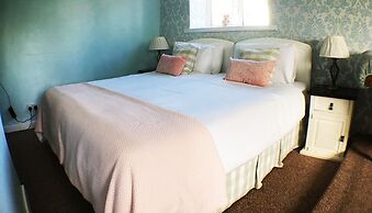 Hillside Bed & Breakfast