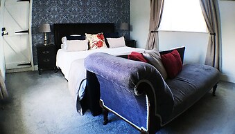 Hillside Bed & Breakfast