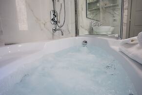 Cesare ai Cavalieri Suites