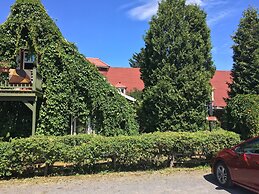 Auberge La Coudriere-Cool Hotel