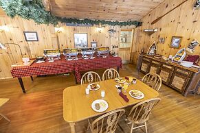 Gunflint Lodge & Outfitters