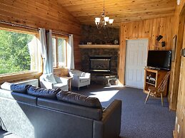 Gunflint Lodge & Outfitters