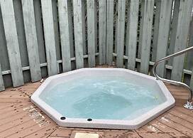 Gunflint Lodge & Outfitters