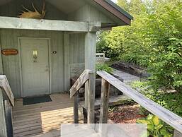 Gunflint Lodge & Outfitters