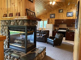 Gunflint Lodge & Outfitters