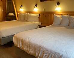 Gunflint Lodge & Outfitters