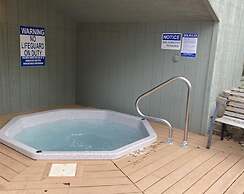 Gunflint Lodge & Outfitters