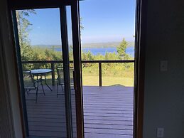 Gunflint Lodge & Outfitters