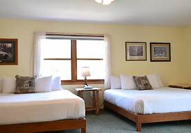 Gunflint Lodge & Outfitters