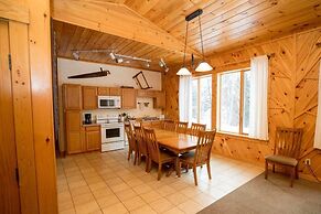 Gunflint Lodge & Outfitters
