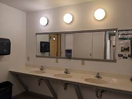 Gunflint Lodge & Outfitters