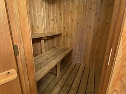 Gunflint Lodge & Outfitters