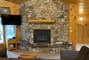 Gunflint Lodge & Outfitters