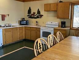 Gunflint Lodge & Outfitters