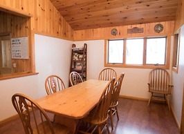 Gunflint Lodge & Outfitters