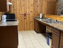 Gunflint Lodge & Outfitters