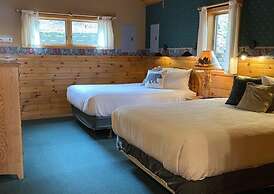 Gunflint Lodge & Outfitters