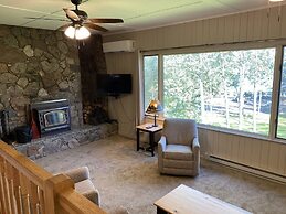 Gunflint Lodge & Outfitters