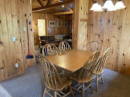 Gunflint Lodge & Outfitters