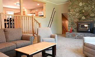 Gunflint Lodge & Outfitters