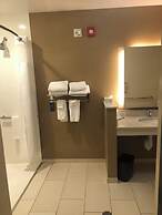 Fairfield Inn & Suites by Marriott Detroit Lakes