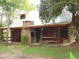 Los Platanos Cabañas & Suites