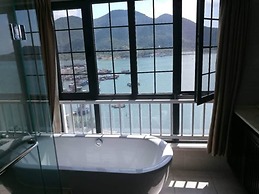 Ban Dao seaview apartments