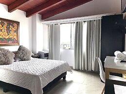 Lleras Premium Hotel