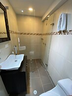 Lleras Premium Hotel