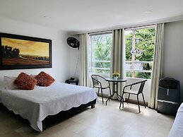 Lleras Premium Hotel