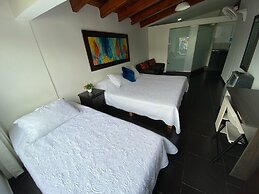 Lleras Premium Hotel