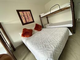 Lleras Premium Hotel