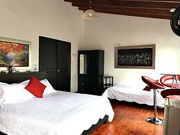 Lleras Premium Hotel